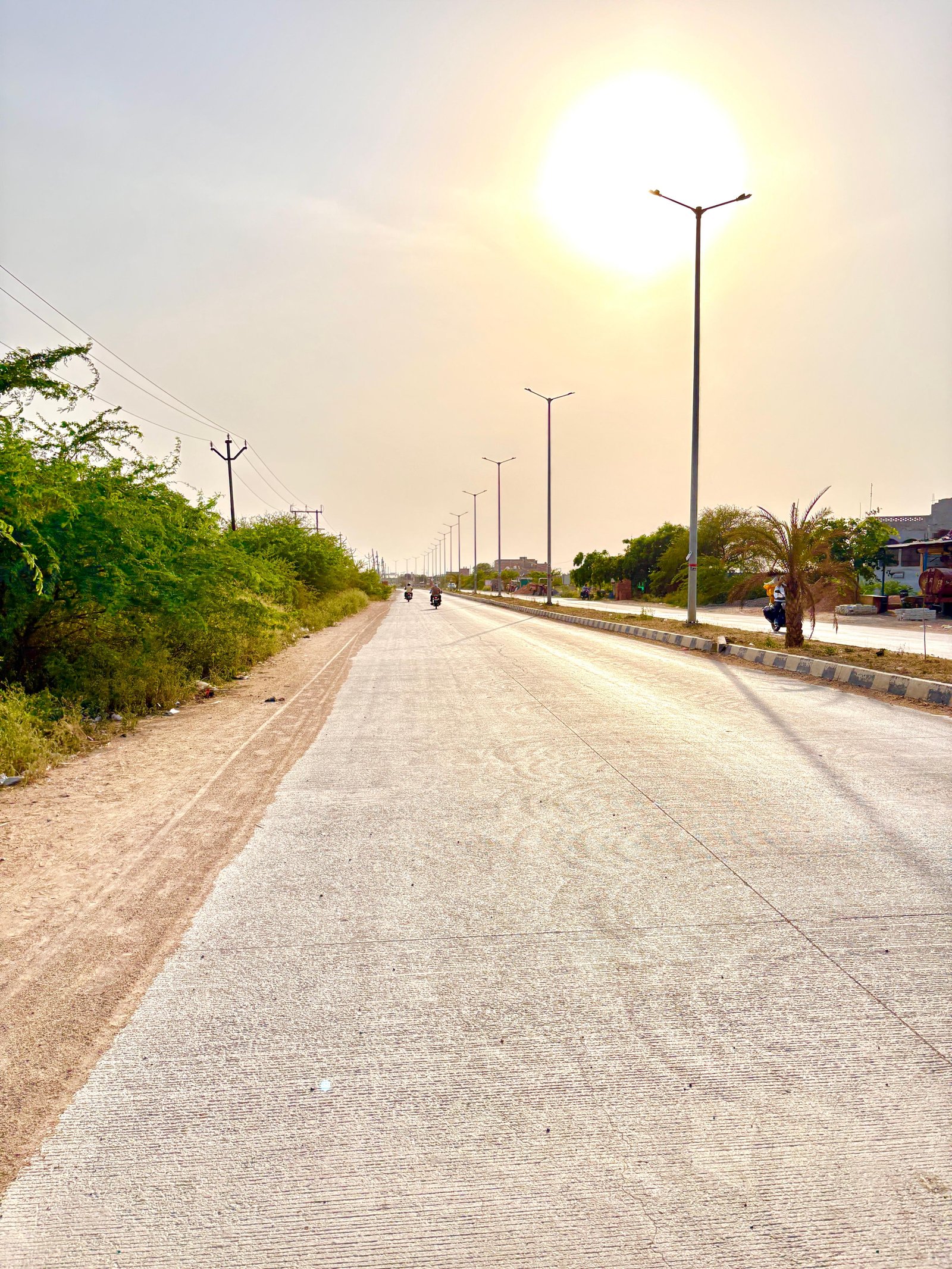 टीचर कॉलोनी कालपी रोड में 30X70 sqft का प्लॉट  gallery 2