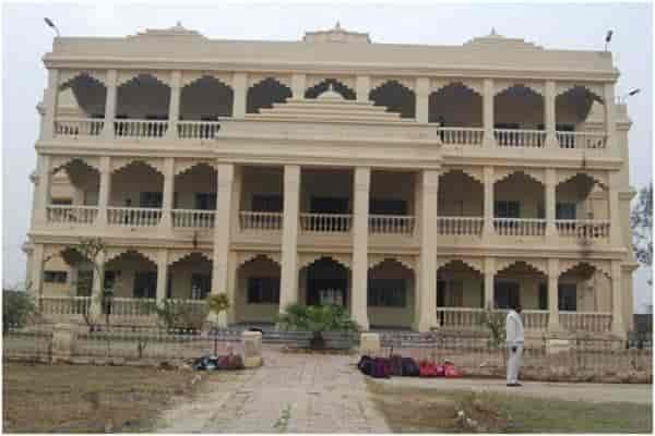 टीचर कॉलोनी कालपी रोड में 30X70 sqft का प्लॉट  gallery 3