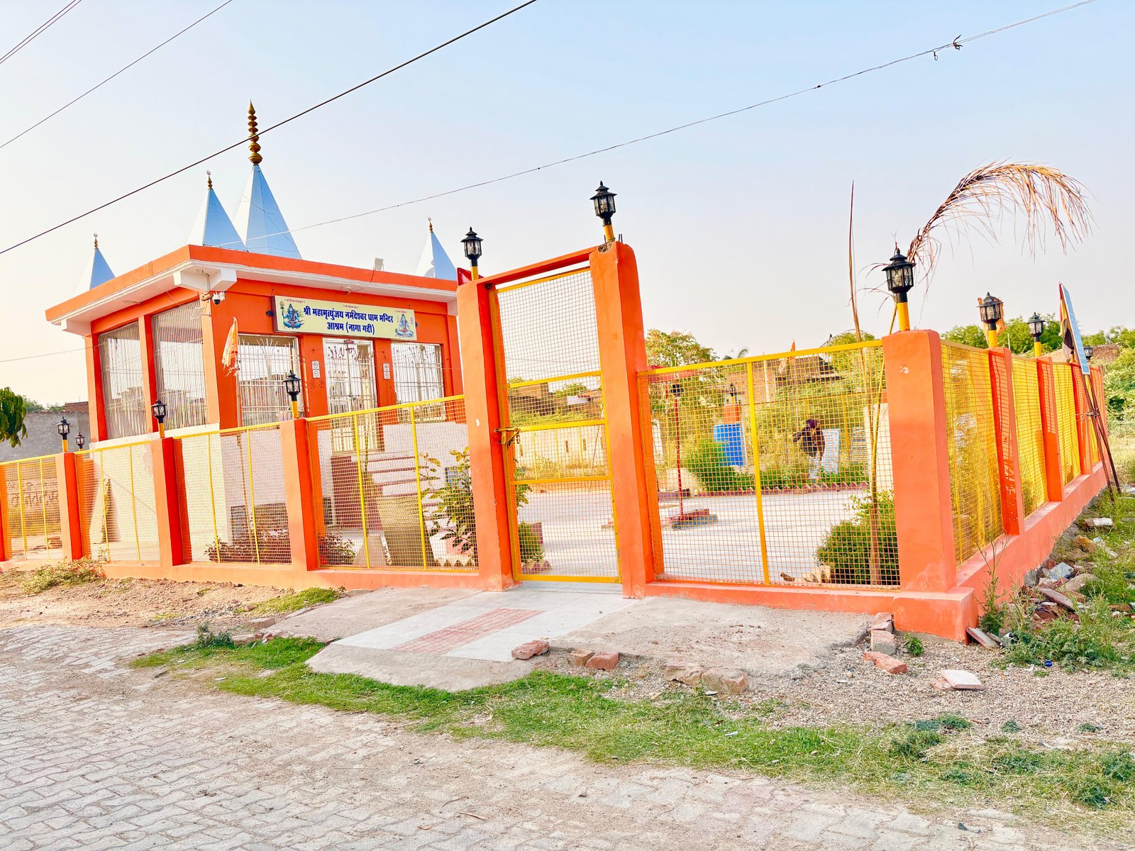 RNT स्कूल सामने 25X40 sqft का प्लॉट  gallery 2