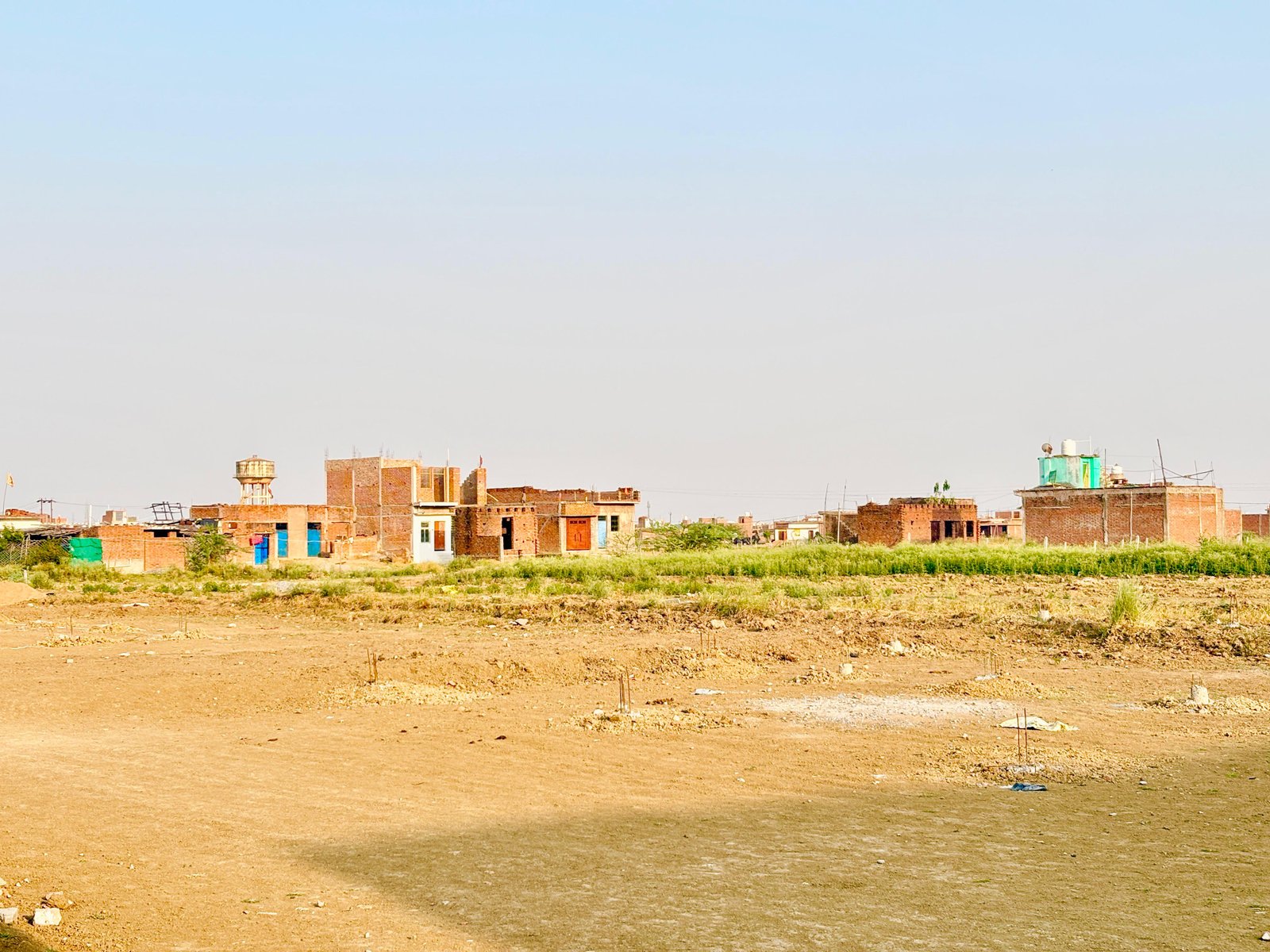 न्यू उमरार खेरा में 25X40 sqft का प्लॉट 