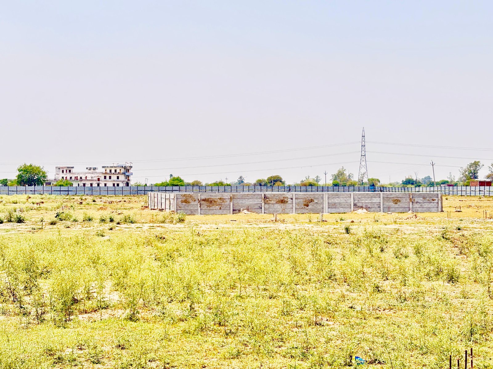 SCSA स्कूल के पास 25X45 फीट का प्लॉट gallery 5