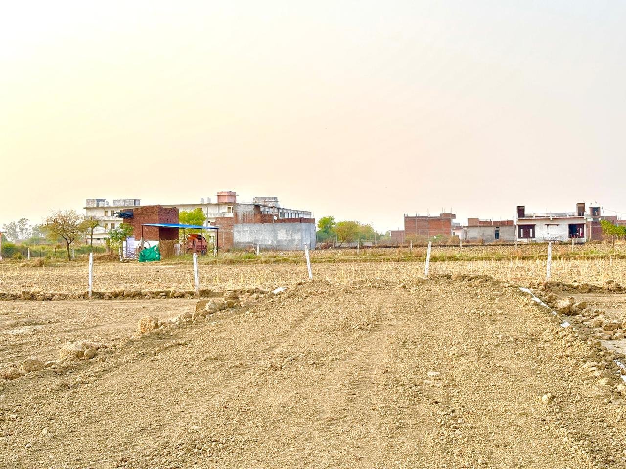 पावर हाउस के पीछे 25X40 फीट का प्लॉट 