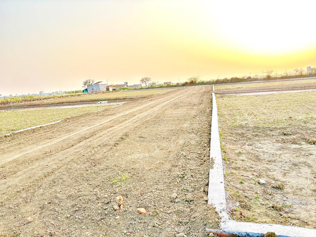 पावर हाउस के पीछे 25X40 फीट का प्लॉट  gallery 4