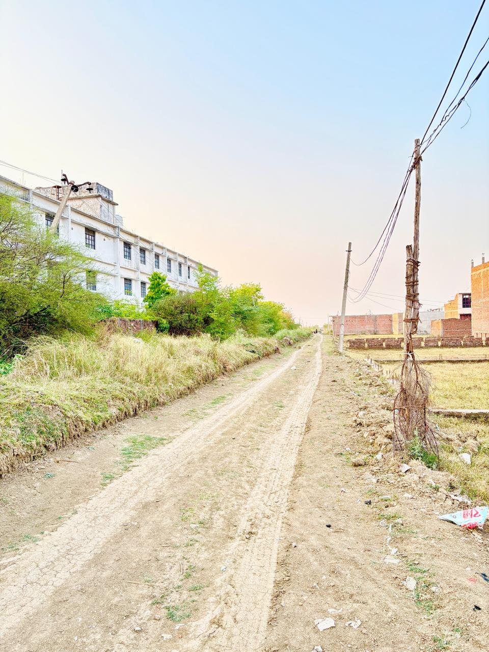 पावर हाउस के पीछे 25X40 फीट का प्लॉट  gallery 5
